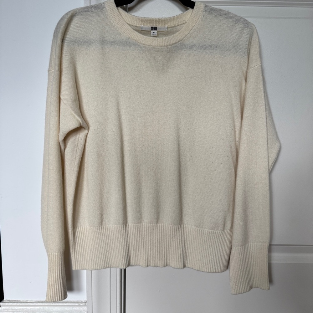 Uniqlo Cashmere Crew Neck Sweater